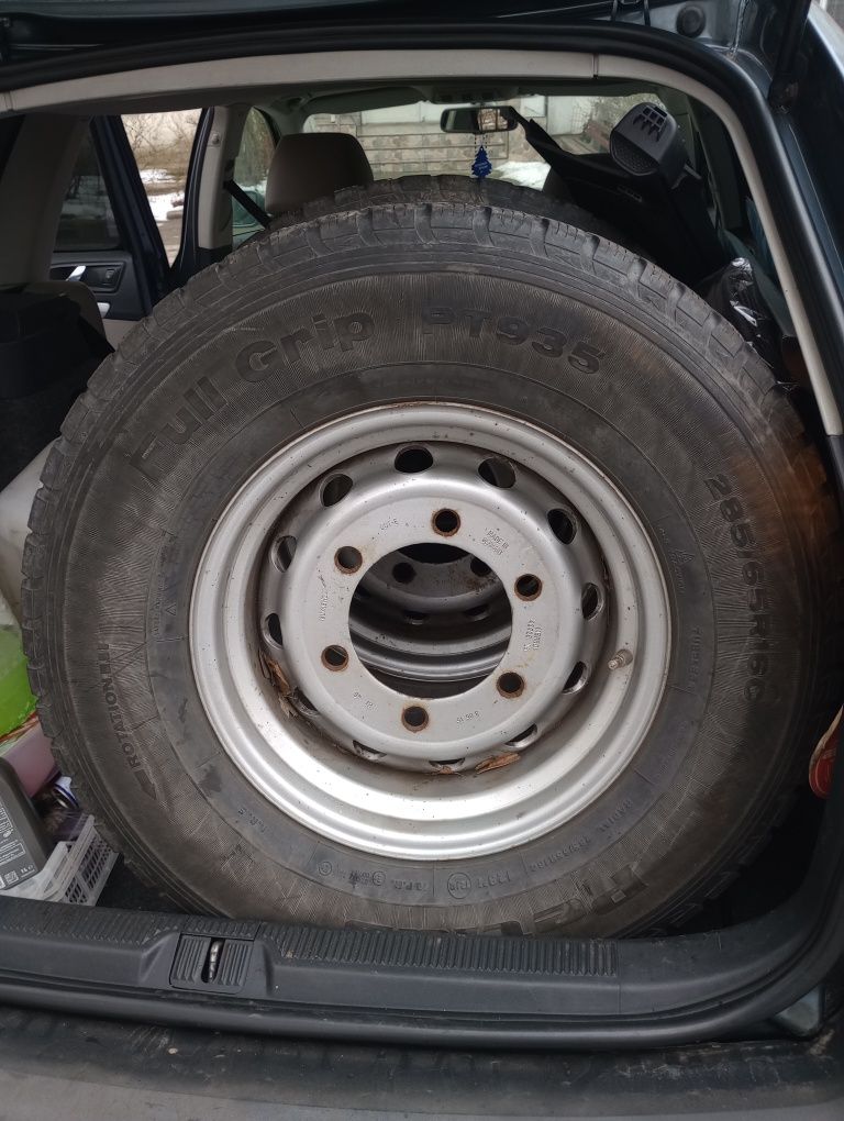 Vînd 4 roți 285/65/16c