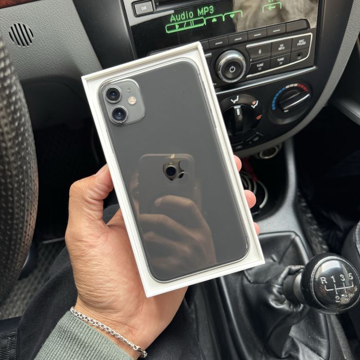 Iphone 11 karopka bor black