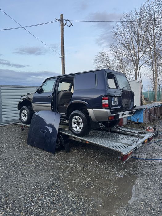 Dezmembrez Patrol Y61