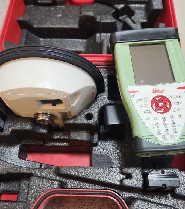 Echipament Gnss Leica Gs08 și controler Cs10