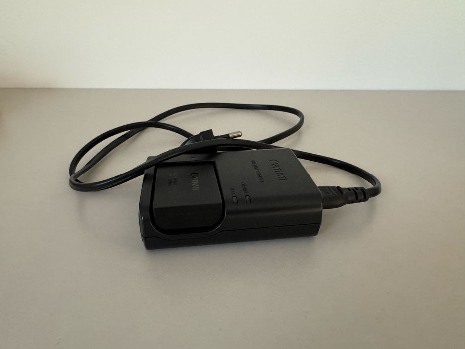 Canon фотоапарат EOS M50 с два Canon обектива