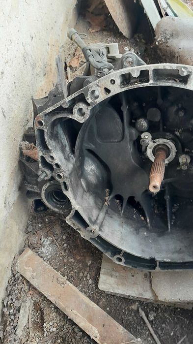 Скростна кутия за рено