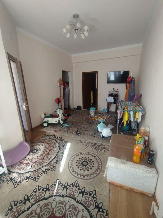 Yangi hayot tumani 6A 2xonali uy sotiladi