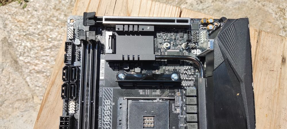 Gigabyte B550I Aorus Pro AX rev1.1