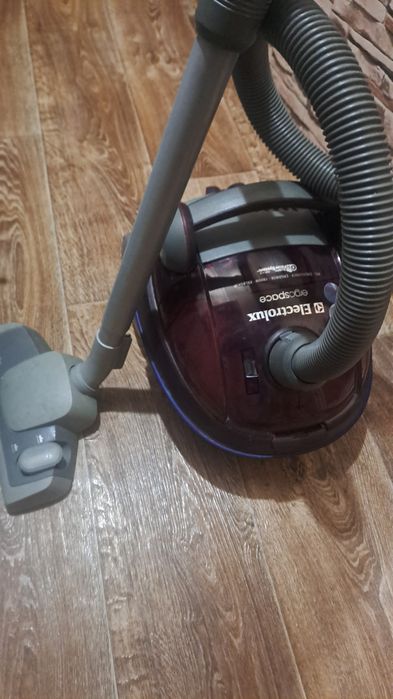 Продам пылесос Electrolux