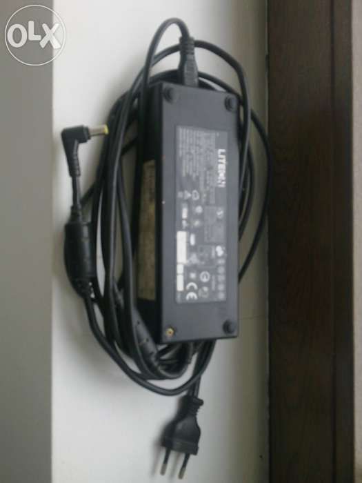 Laptop Fujitsu Siemens Amilo D7850