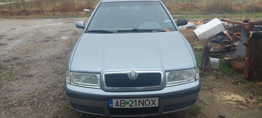 Vând Skoda Octavia