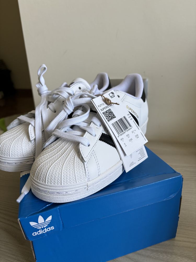 Adidas originali- Adidas