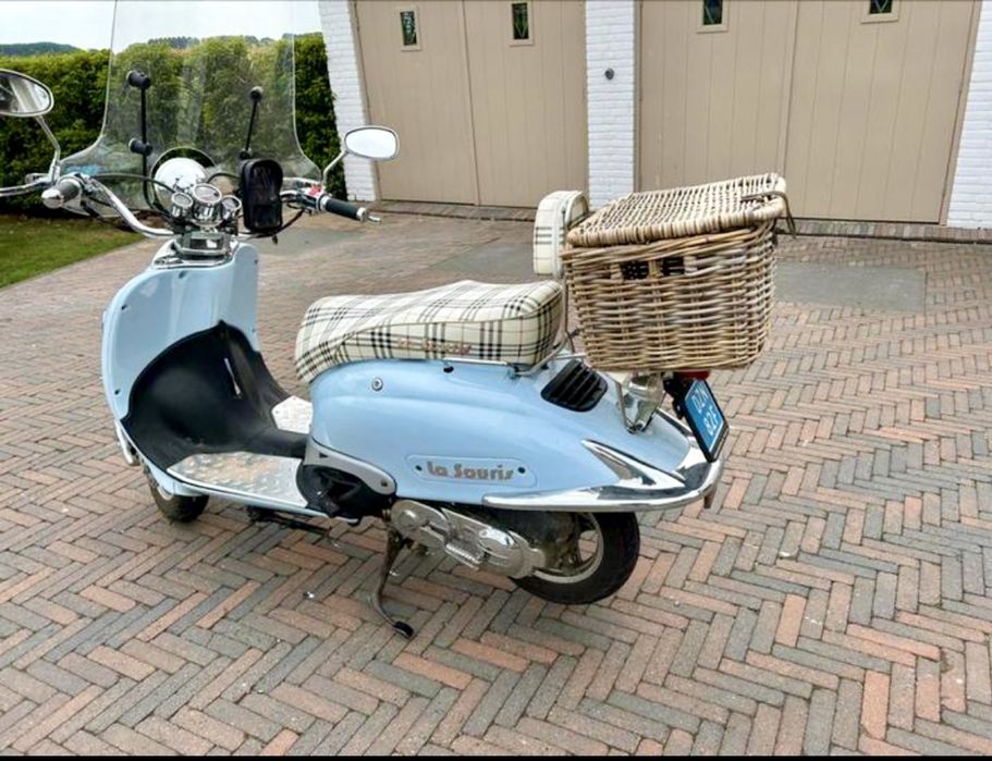 Scuter Grand Retro 2020 “ Ca Nou “