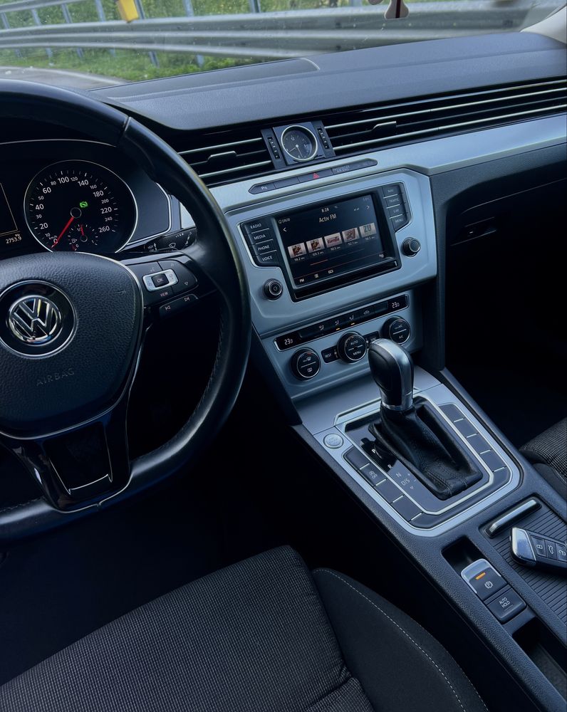 VW Passat B8 2.0 TDI 150cp DSG, ACC distronic