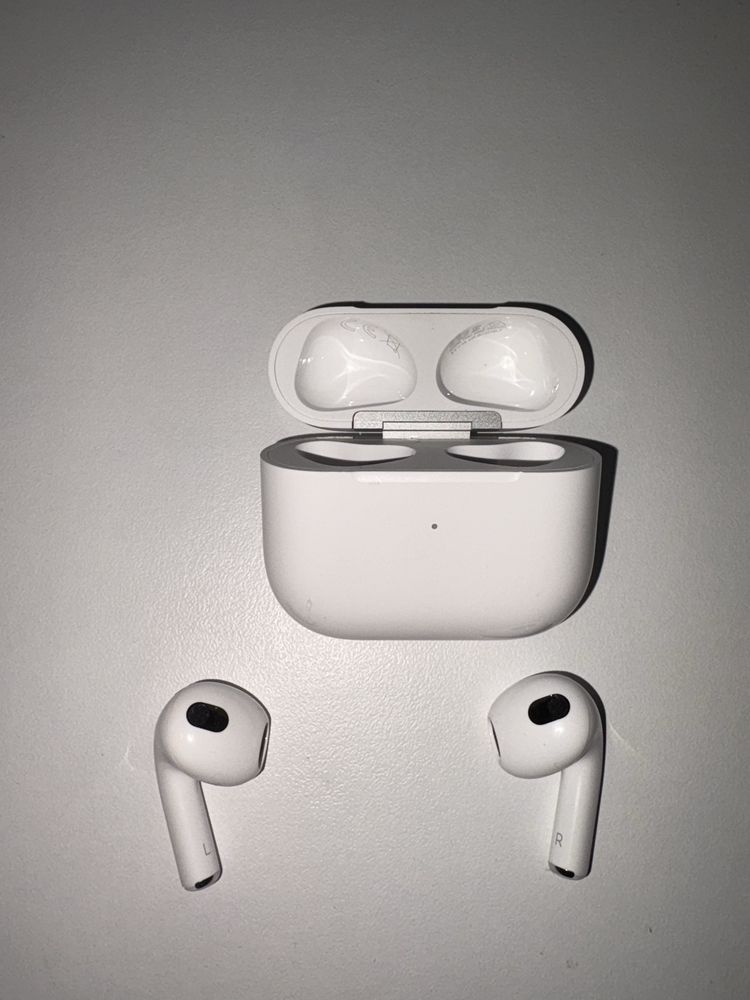 Airpods generatia 3 original