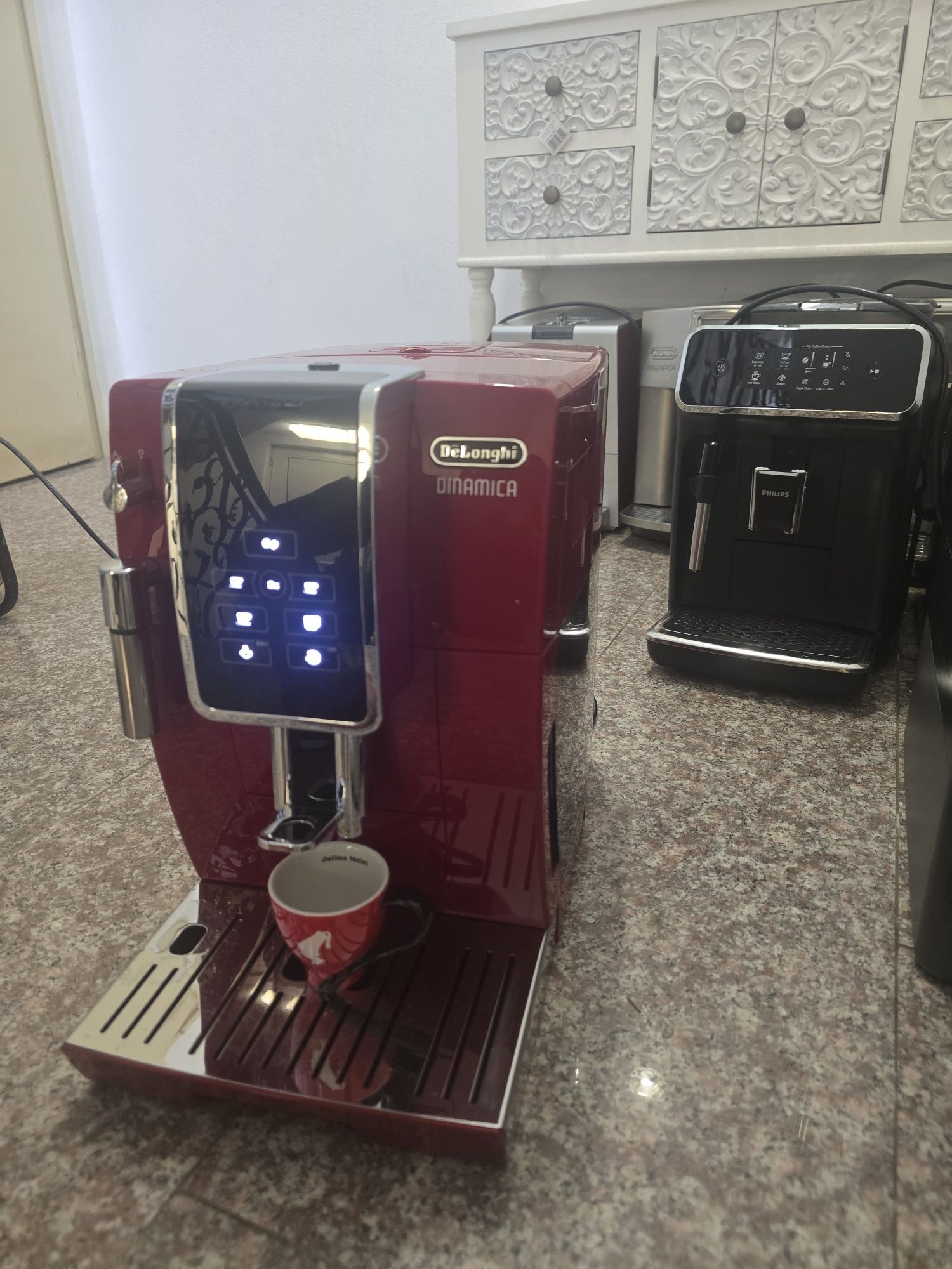 Кафемашина Delonghi Dinamica