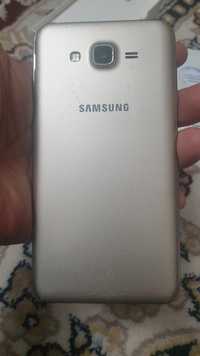 Samsung J7 бахоси625000 сум галишлади