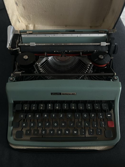 Olivetti Lettera 32
