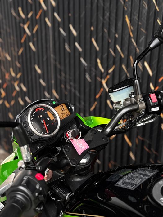 Kawasaki Z750R 2011