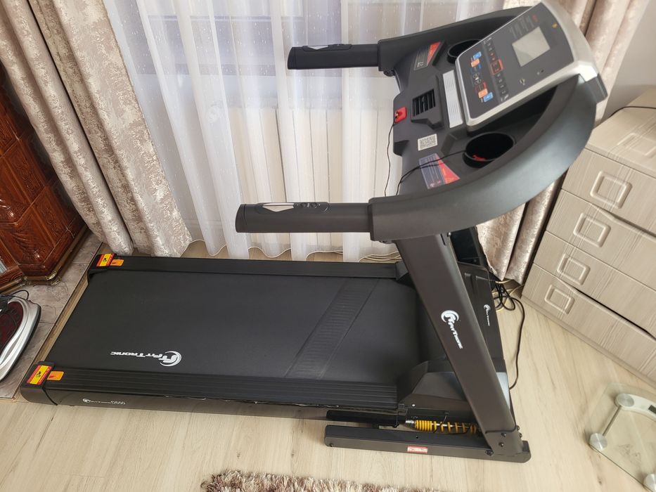 Banda de alergat FitTronic D550
