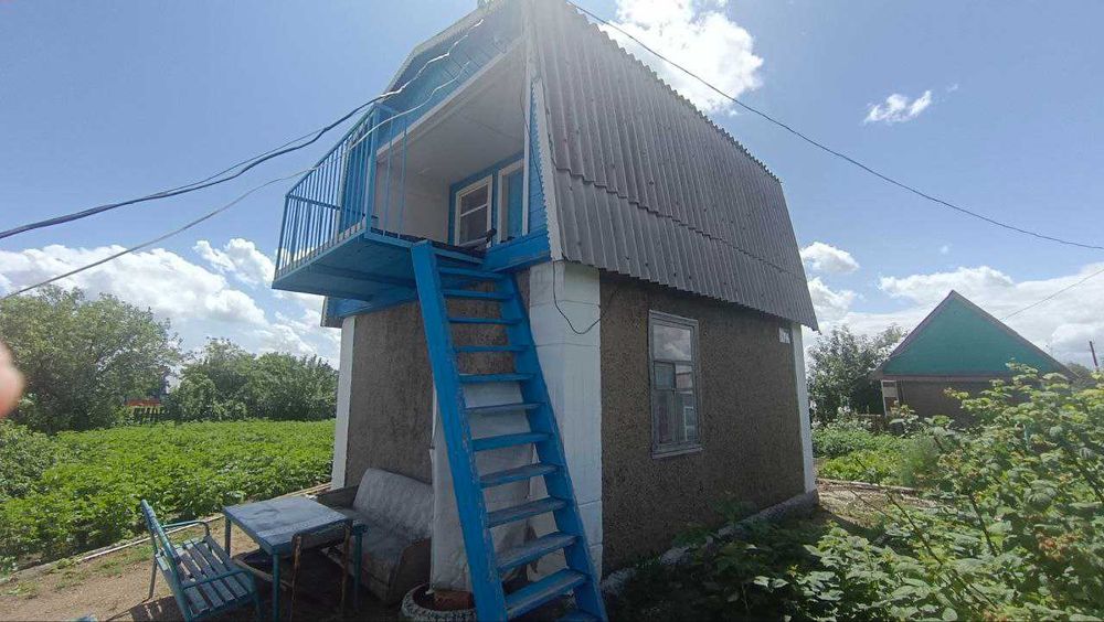 = Участок 6 соток с Домиком в СО "Ромашка" электричество, вода.