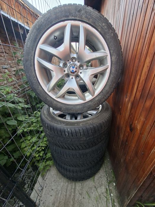 Vând jante bmw 18 2 mărimi si 19