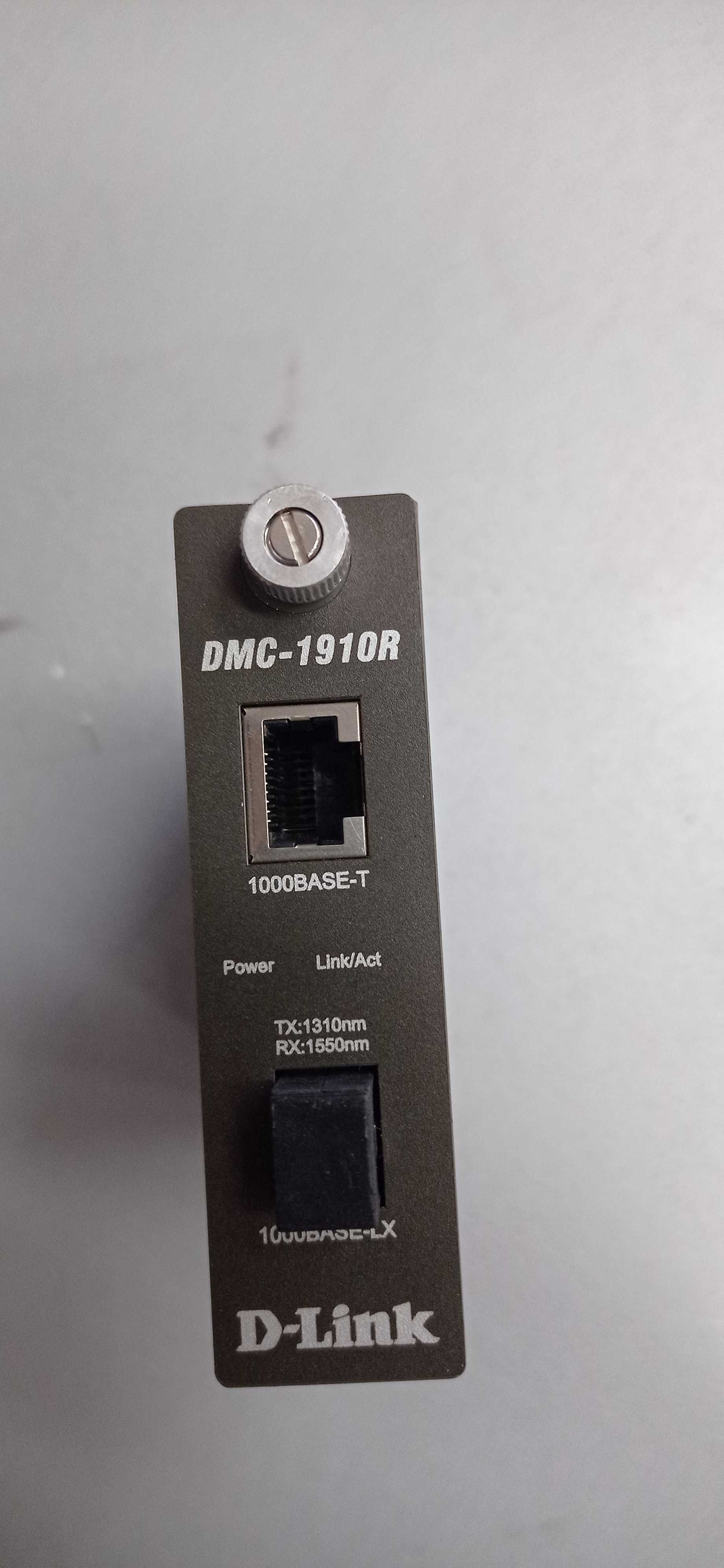 Медиаконвертер D-Link DMC-1910T и DMC-1910R