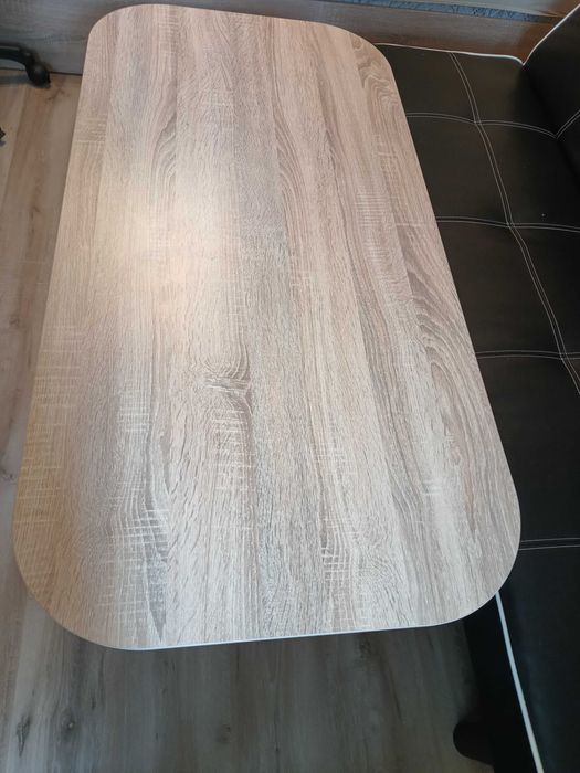 Диван и холна маса