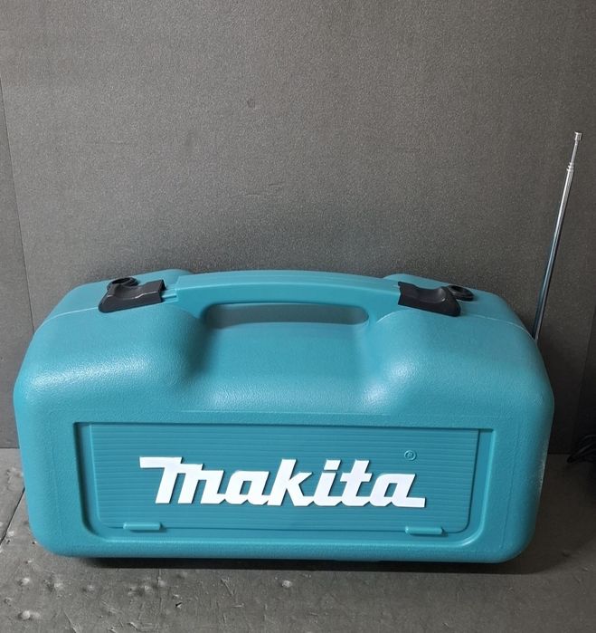 Radio DAB Makita 18v aux,usb,bluetooth