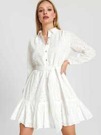 Mini бяла рокля с английска бродерия Sinsay / рокля с надиплени ръкави