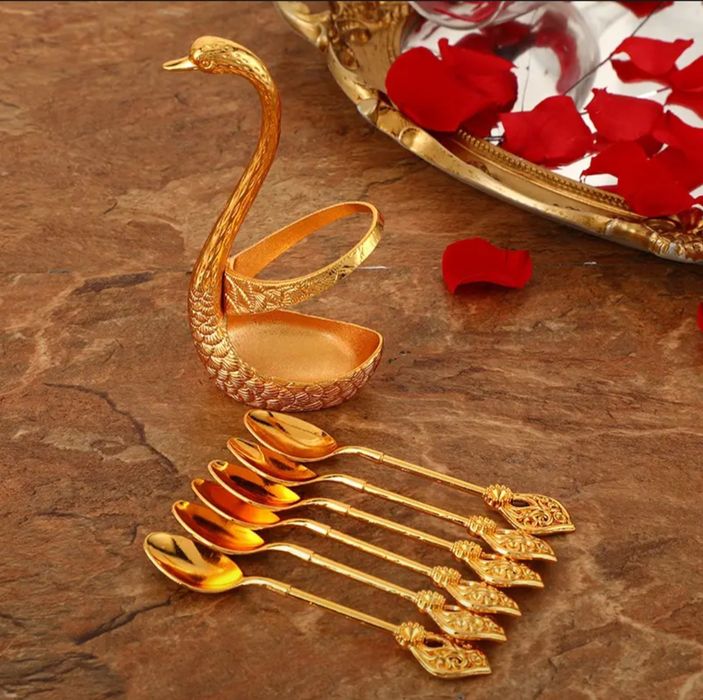 Золотистый декоративный набор лебедь подставка и 6 ложек