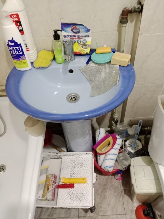 Продам унитаз и раковину бу