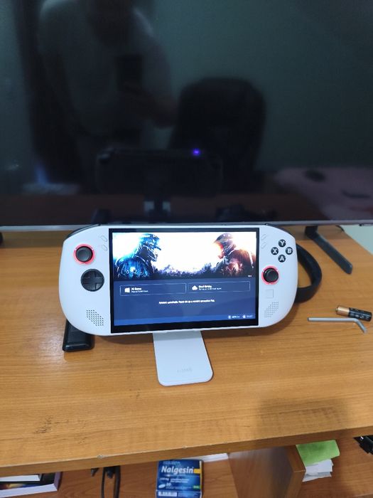 Vând Lenovo legion go s in garanție!!!