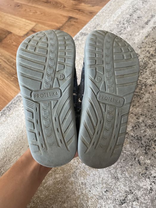 Обувки различни размери