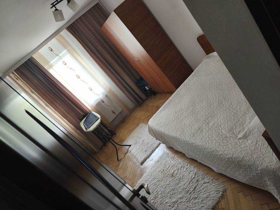 Inchiriez apartament 2 camere