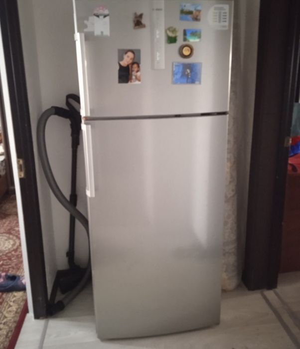 Продам холодильник