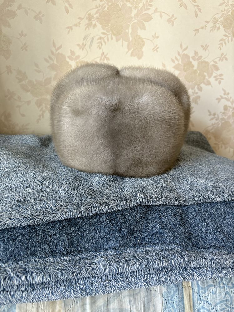 Продам норковую шапку
