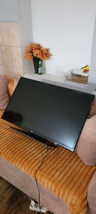 Vând televizor Teletech de 103 diagonala