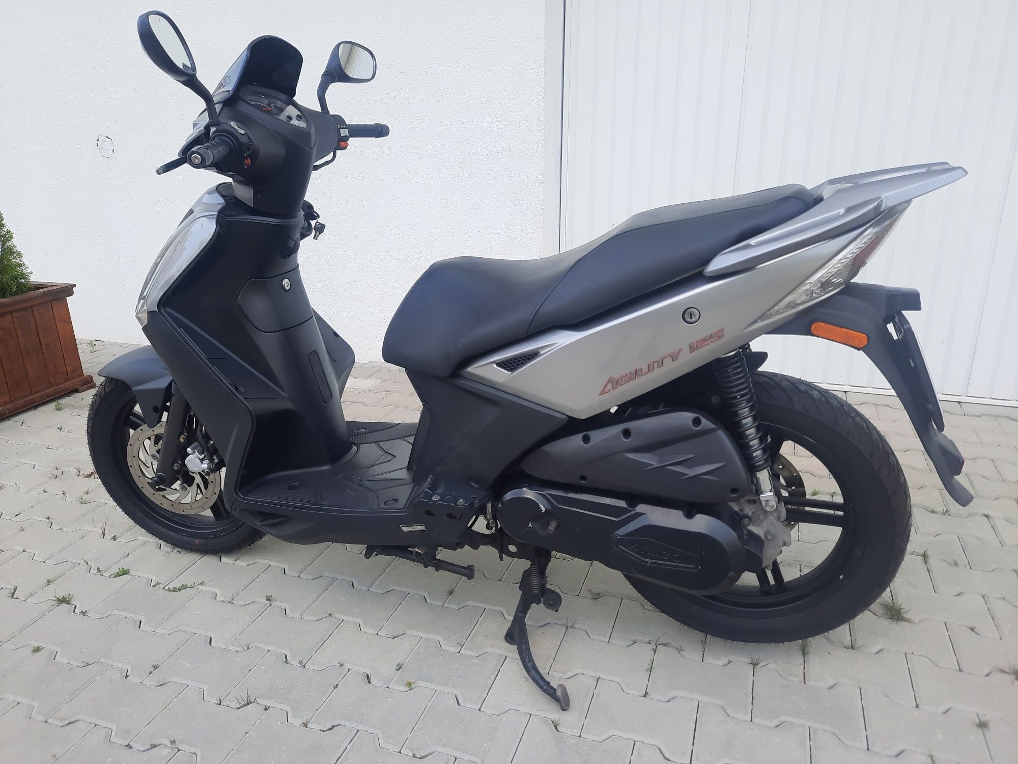 Скутер Kymco Agility 125
