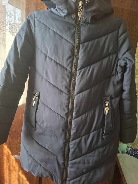 Отдам даром женские куртки