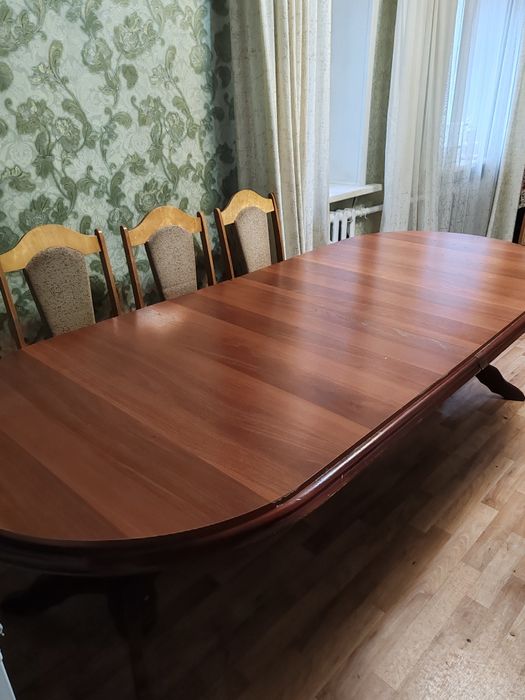 Стол гостиный б/у