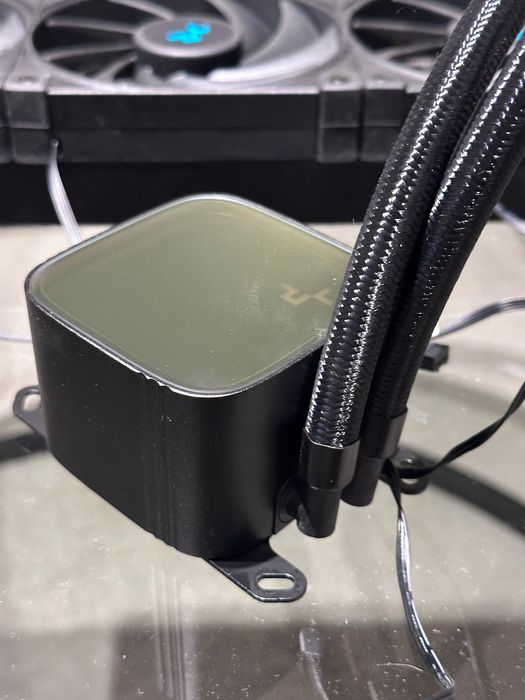 Водно охлаждане DeepCool LS720