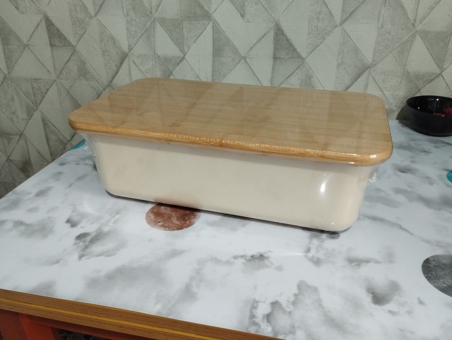 Продается хлебница