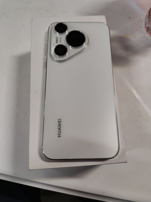 Huawei pura 70 12GB Рам