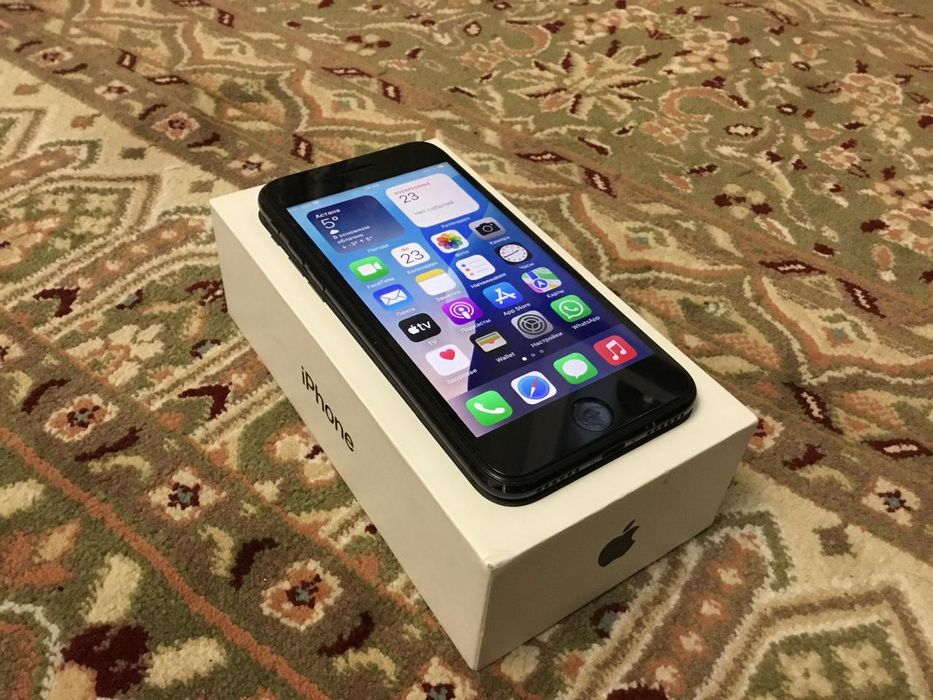 Айфон се 2, iphone se 2