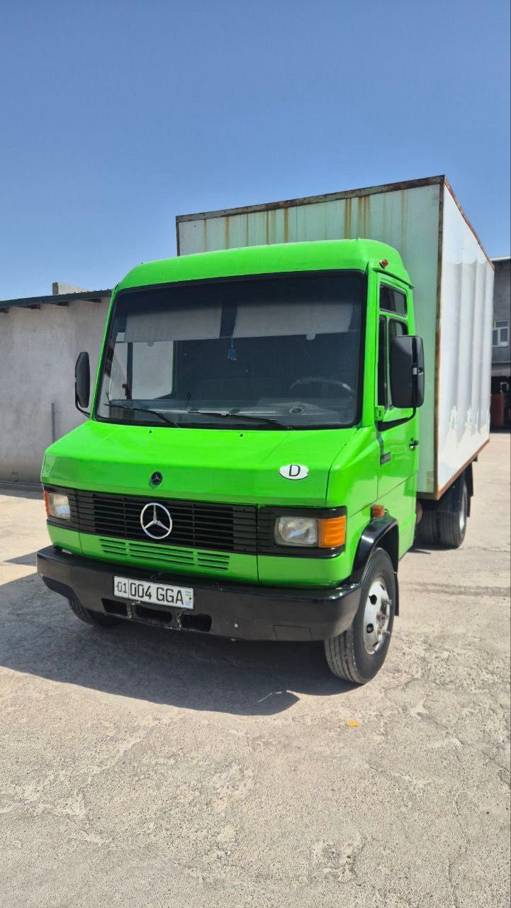 Furgon Daimler Benz