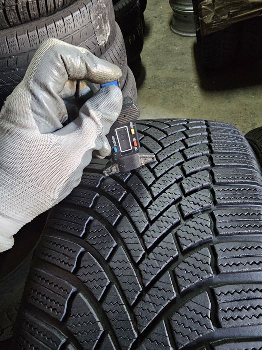 4 anvelope iarna 235 50 19 Bridgestone 2022