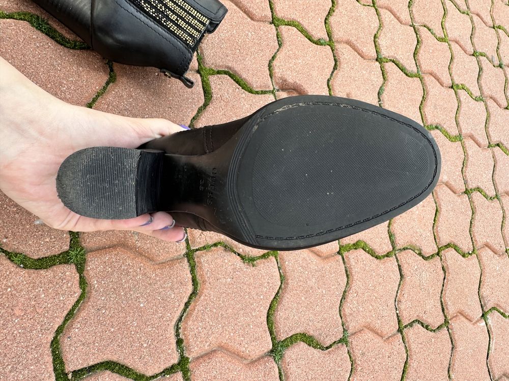 Botine Guess cu pietricele