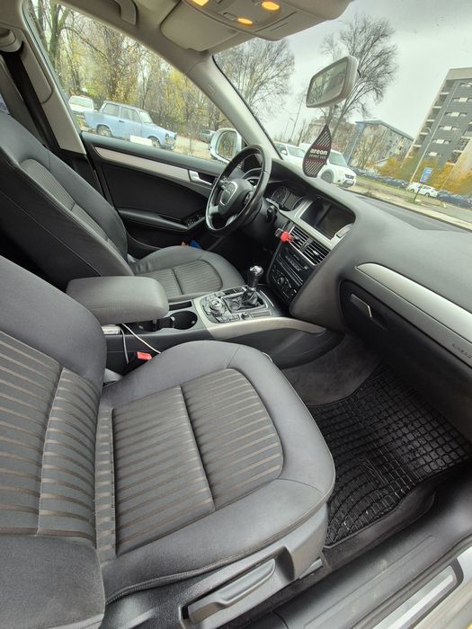 Vând Audi A4 B8 an 2009