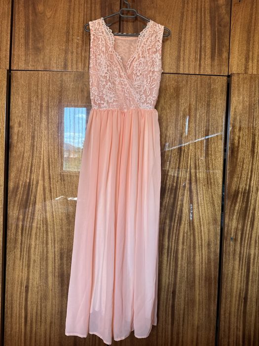 Прасковена дълга рокля