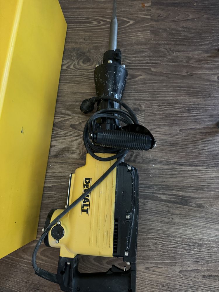 Къртач DeWalt Купуван от Германия