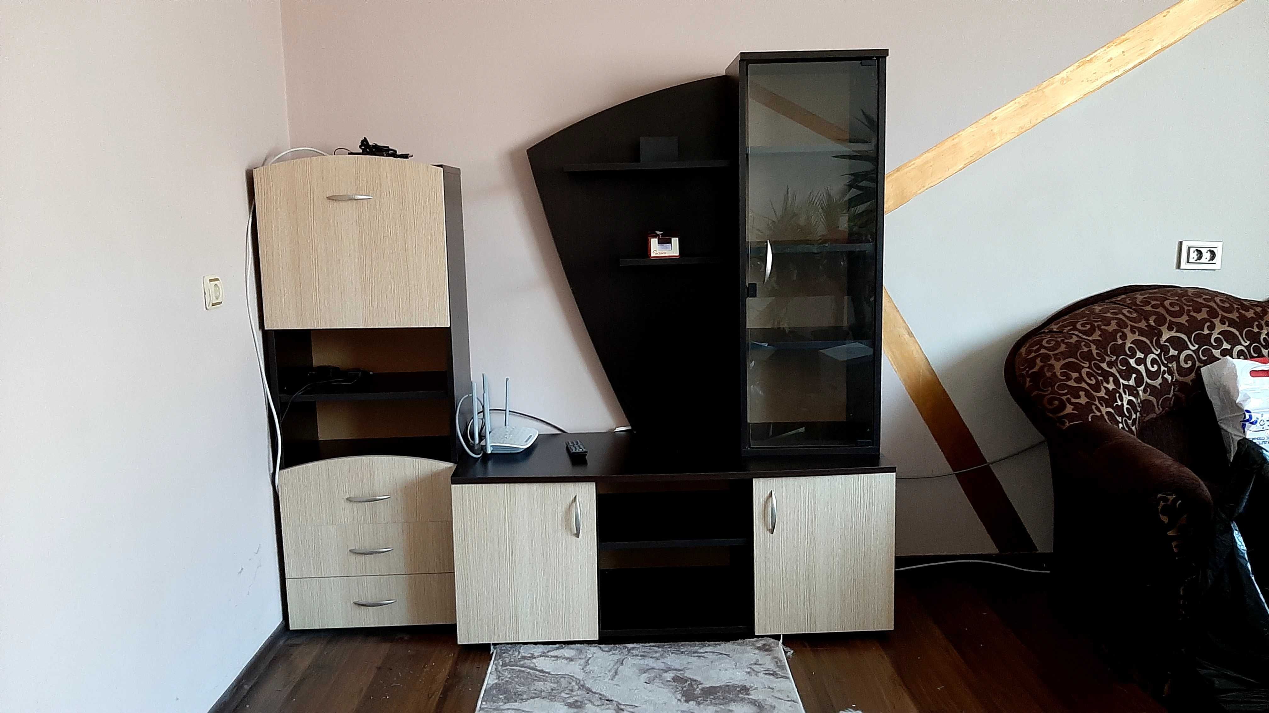 Продавам холна секция в отличен вид.