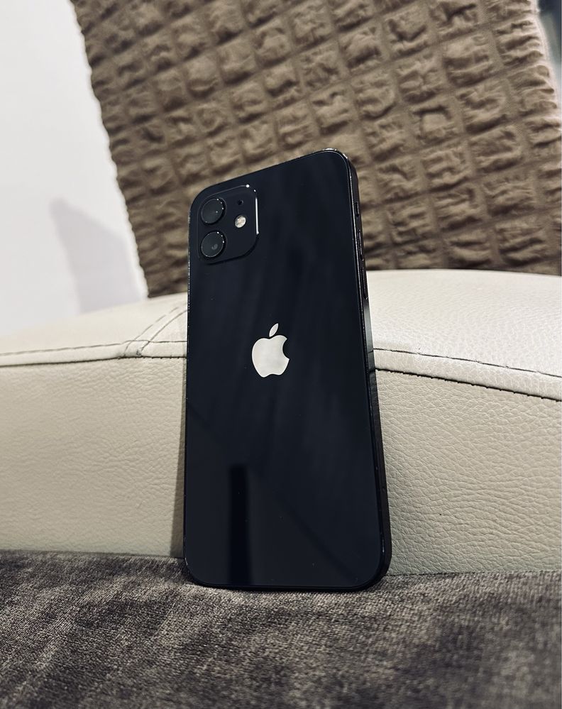 Iphone 12 Като нов!