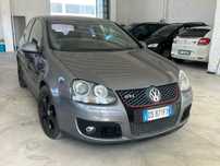 Vind golf GTI adus recent in tara